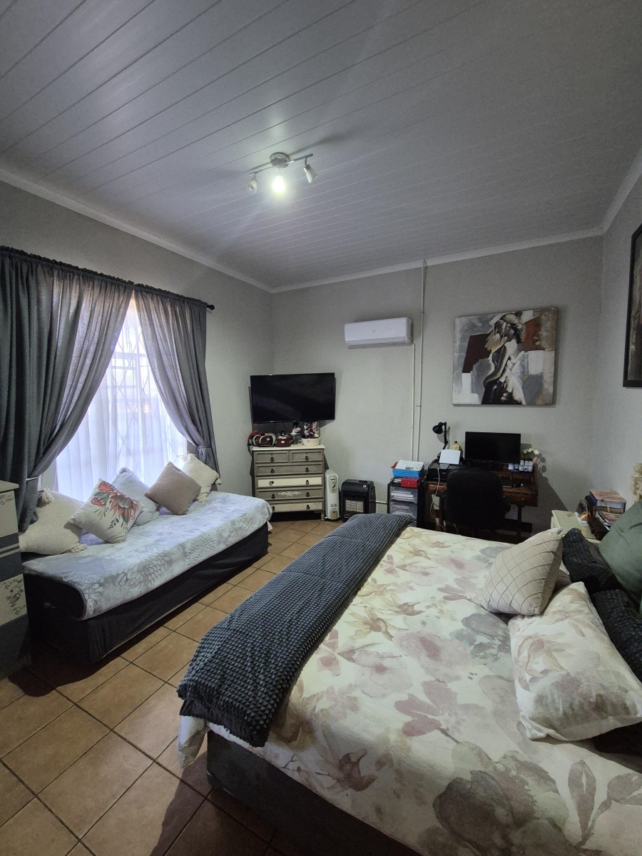 5 Bedroom Property for Sale in Wolmaransstad North West